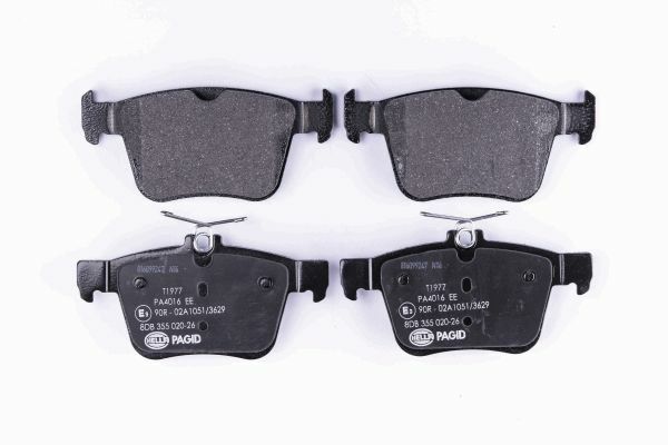 Klocki hamulcowe - komplet 8DB 355 020-261 HELLA